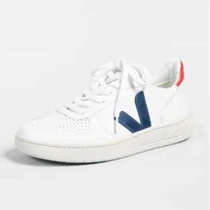 Veja V-10 Sneakers - Size US 8 / EUR 39